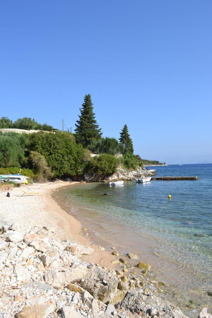 Katia Beach Hotel Kassiopi Exterior foto